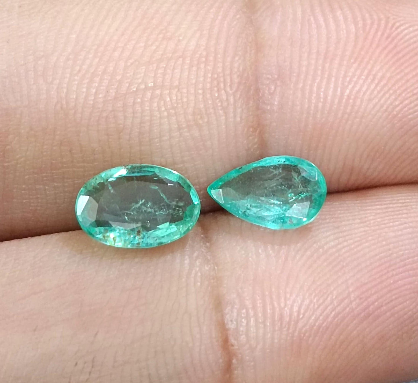 2.40ct / 2 pcs Zambian  Emeralds , 100% Natural Earth Mined Gemstones.