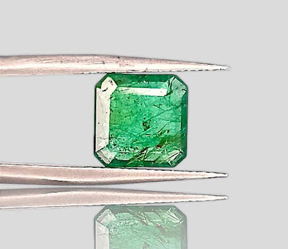 2.55ct Zambian Emerald , 100% Natural Gem