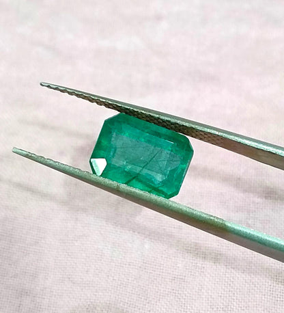 GSI Certified 2.69ct Zambian Emerald, 100% Natural Earth Mined Gemstone