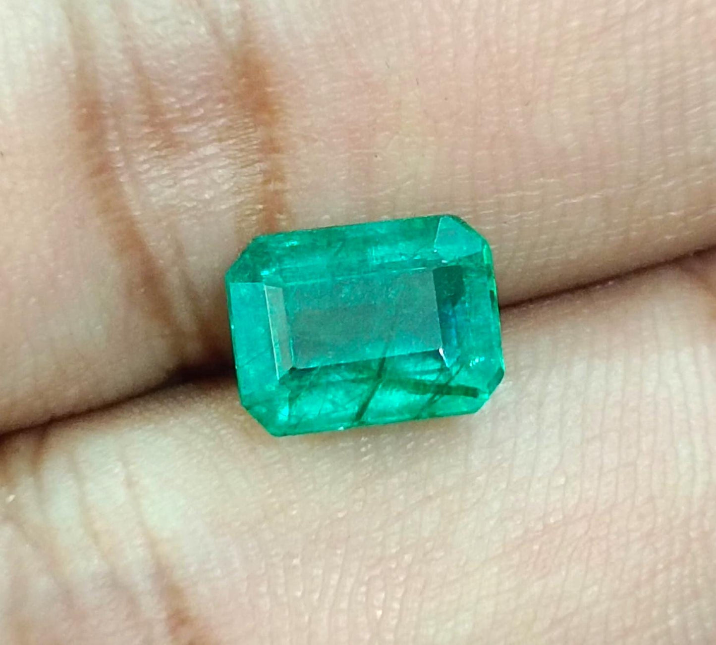 GSI Certified 2.69ct Zambian Emerald, 100% Natural Earth Mined Gemstone