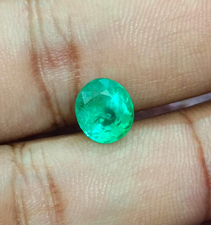 2.34ct Vivid Green Colombian Emerald, 100% Natural Gemstone