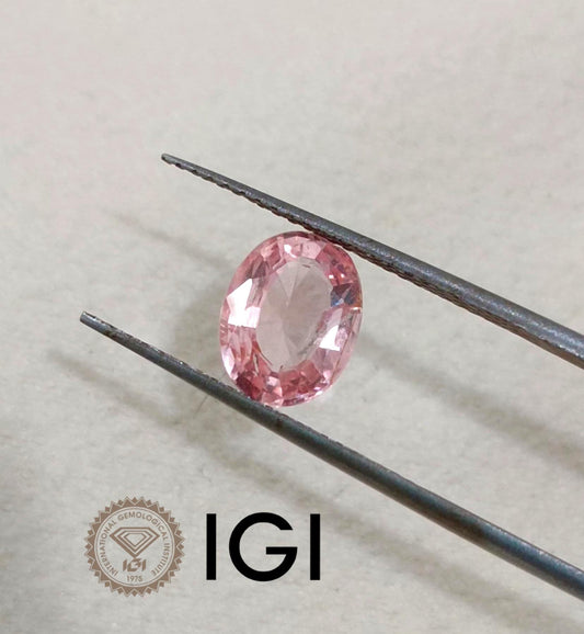 1.51ct IGI Certified Sunrise Padparadscha Sapphire, 100% Natural unheated Gemstone