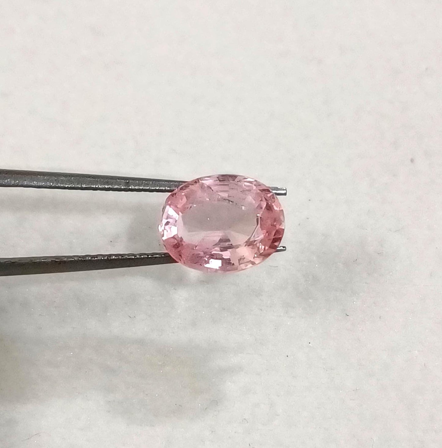 1.51ct IGI Certified Sunrise Padparadscha Sapphire, 100% Natural unheated Gemstone