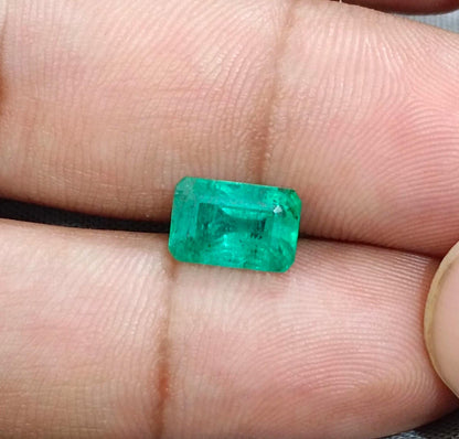 2.71ct Velvet Green Zambian Emerald , 100% Natural Earth Mined Gemstone