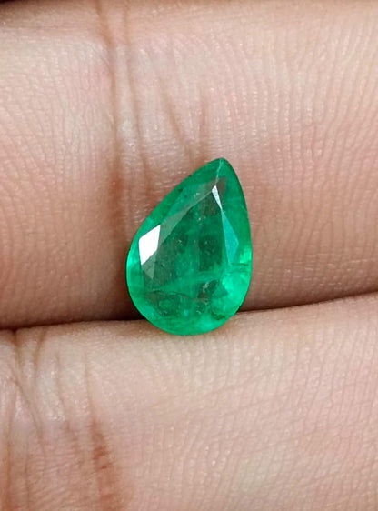 2.01ct Vivid Green Zambian Emerald , 100% Natural Earth Mined Gemstone