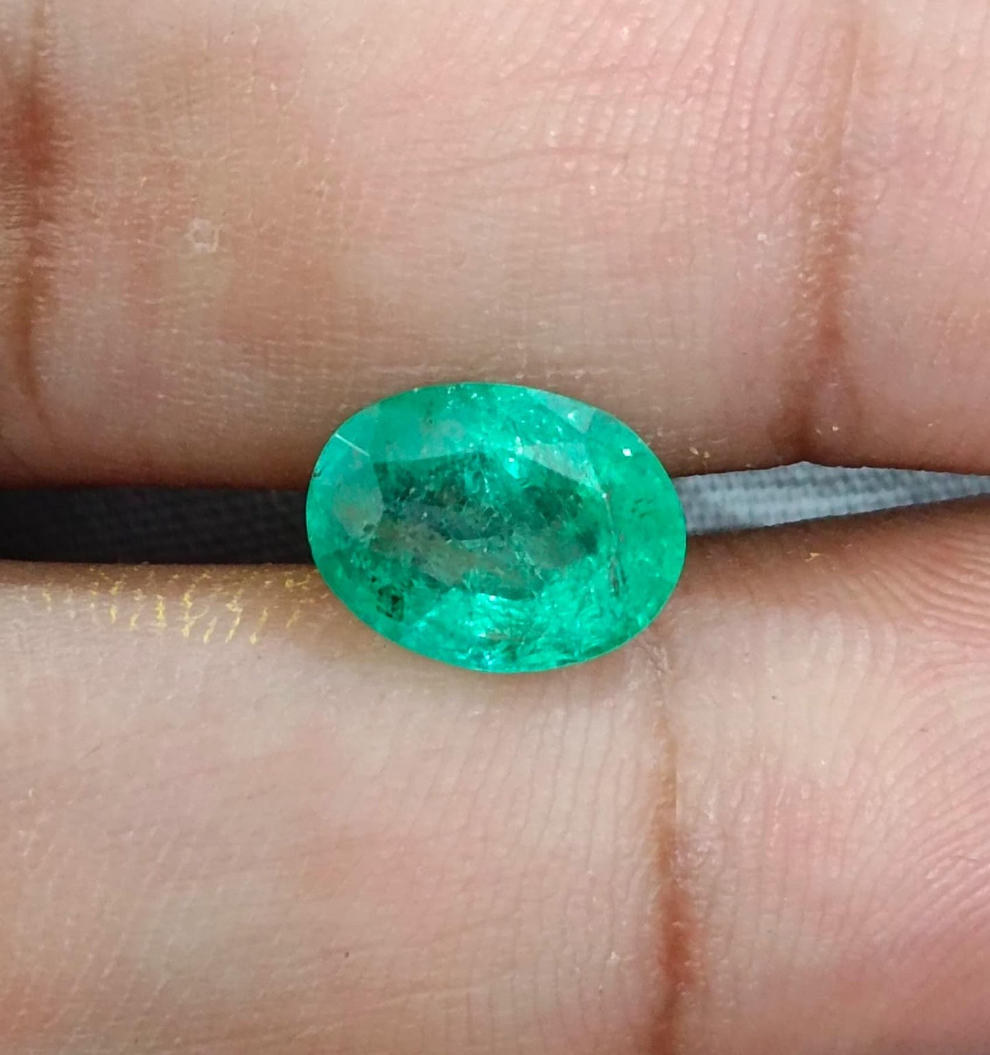 2.44ct Medium Bright Green Zambian Emerald , 100% Natural Earth Mined Gemstone