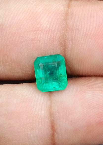 1.73ct Velvet Green Zambian Emerald , 100% Natural Earth Mined Gemstone