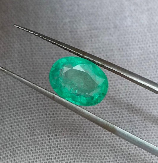 1.97ct Zambian Emerald , 100% Natural Earth Mined Gemstone