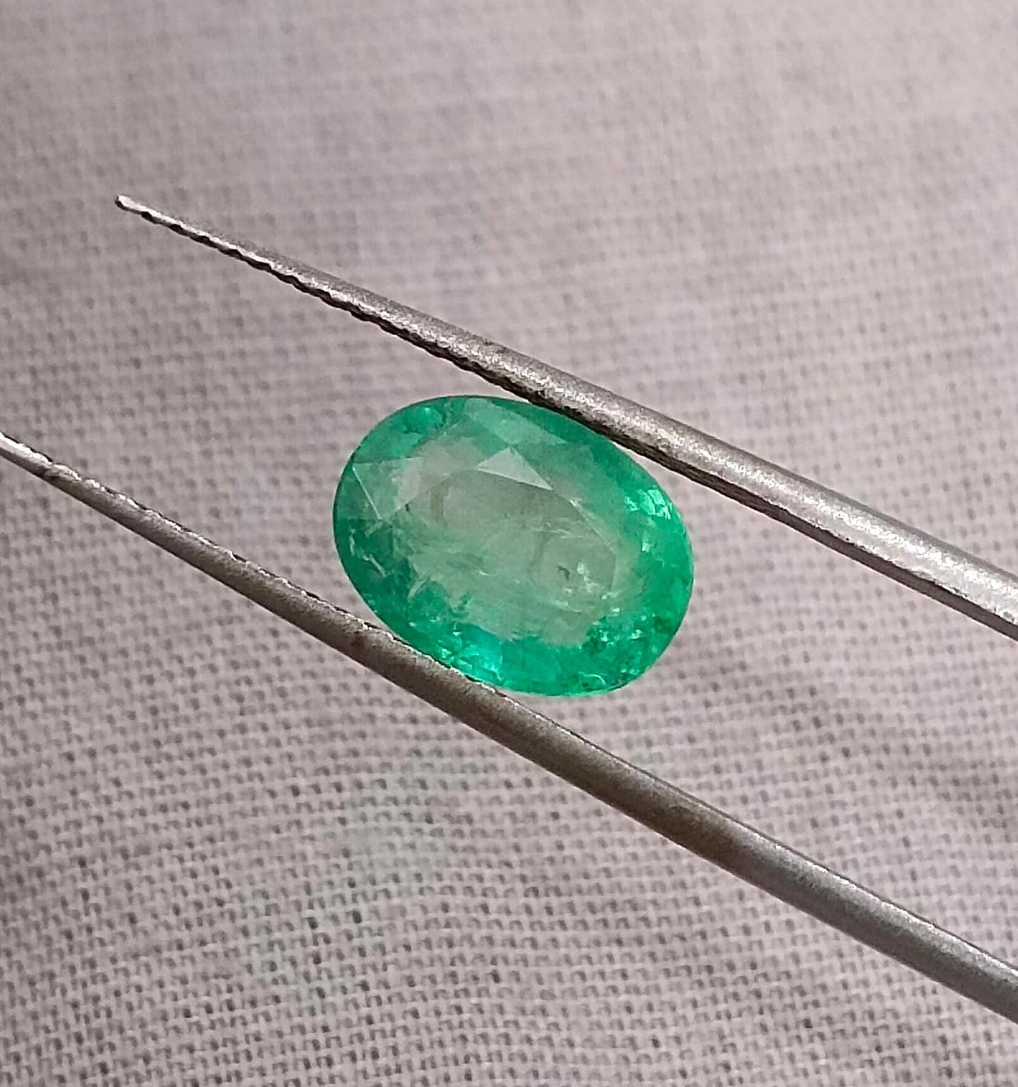 1.97ct Zambian Emerald , 100% Natural Earth Mined Gemstone