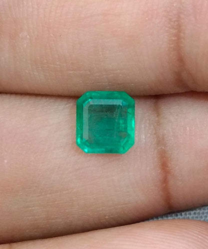 1.31ct Zambian Emerald , 100% Natural Earth Mined Gemstone