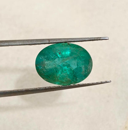 2.45ct Golden Green Zambian Emerald , 100% Natural Earth Mined Gemstone