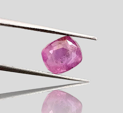 2,42 ct IGI-zertifizierter Rubin, 100 % natürlicher, unbehandelter Edelstein.