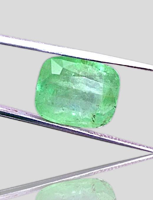 Certified 12.10ct Beautiful Big Size Ethiopian Emerald, 100% Natural Earth Mined Gemstone