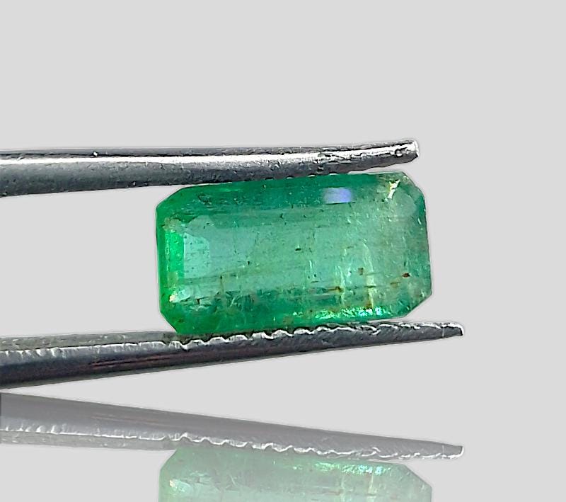 2.05ct Zambian Emerald, 100% Natural Gemstone