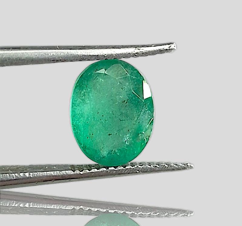 3.26ct Zambian Emerald , 100% Natural Gem