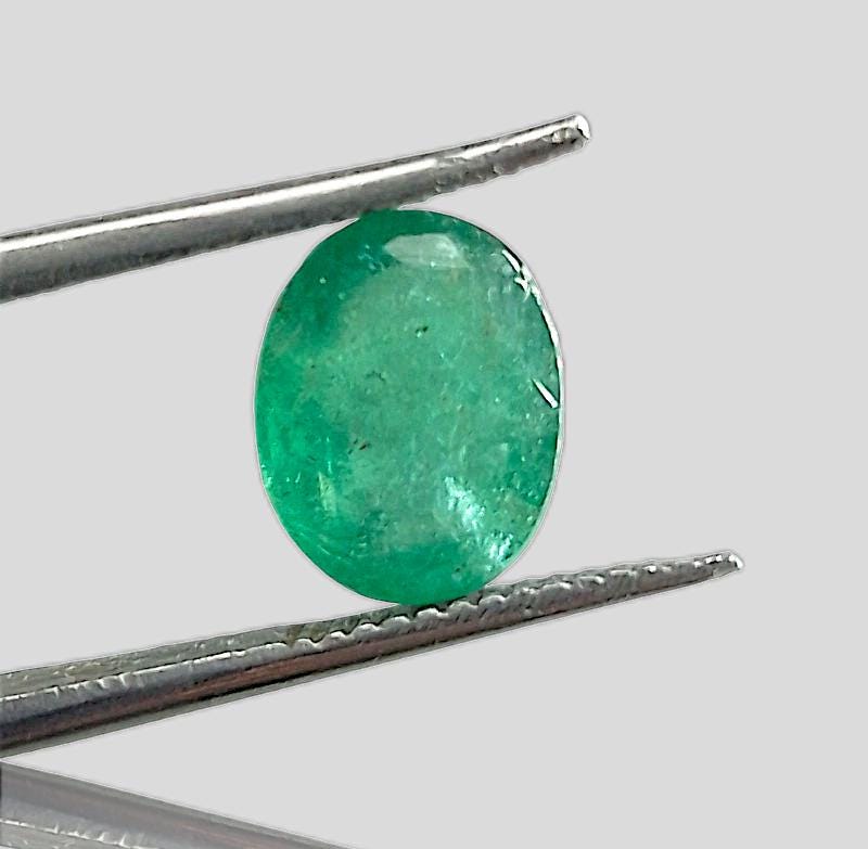 3.26ct Zambian Emerald , 100% Natural Gem