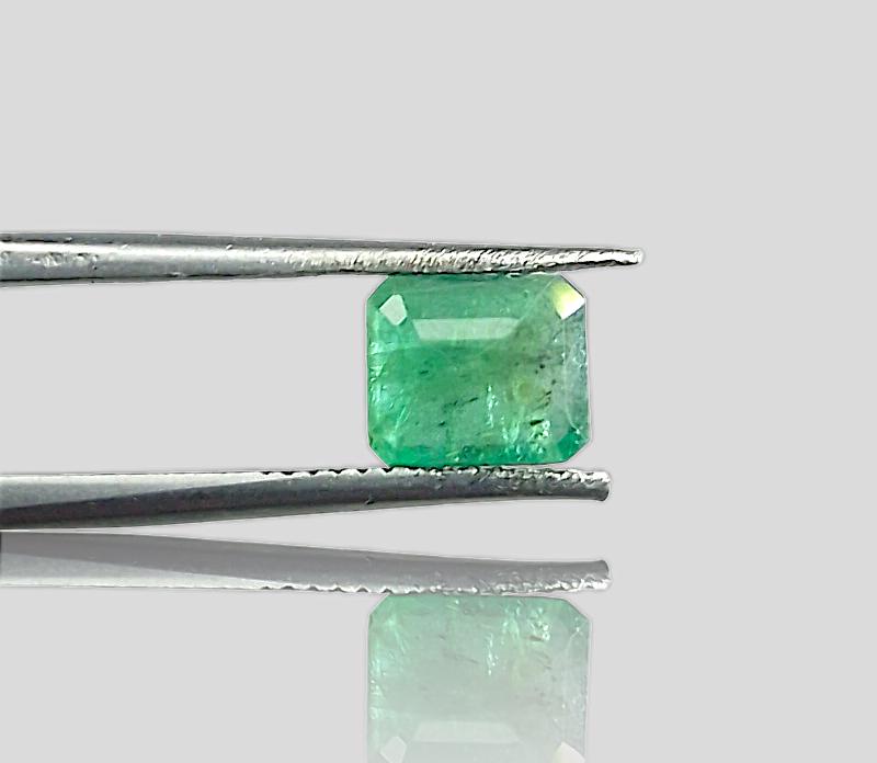 1.60ct Zambian Emerald, 100% Natural Gem