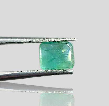 1.35ct Zambian Emerald , 100% Natural Gem