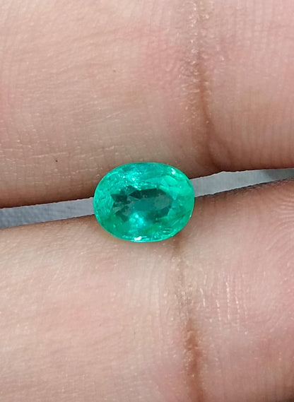 1.18ct Vivid Green Emerald, 100% Natural Gem