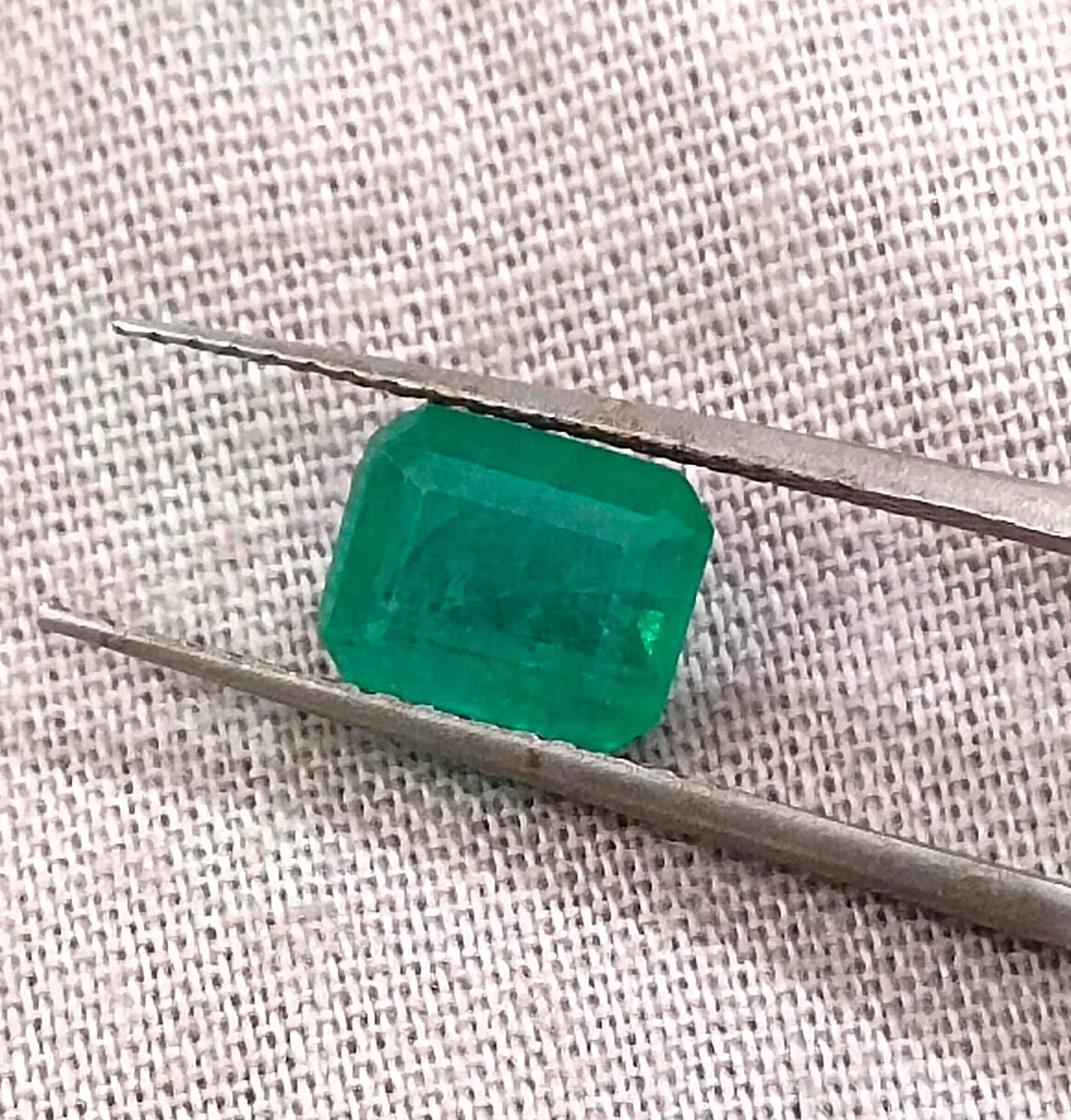 1.57ct Zambian Emerald , 100% Natural Earth Mined Gemstone