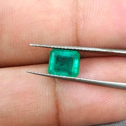 1.45ct Velvet Green Swat Emerald , 100% Natural Earth Mined Gemstone