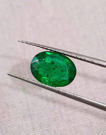 GSI Certified 1.46ct Vivid Deep Swat Emerald , 100% Natural Earth Mined Gemstone