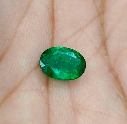 GSI Certified 1.46ct Vivid Deep Swat Emerald , 100% Natural Earth Mined Gemstone