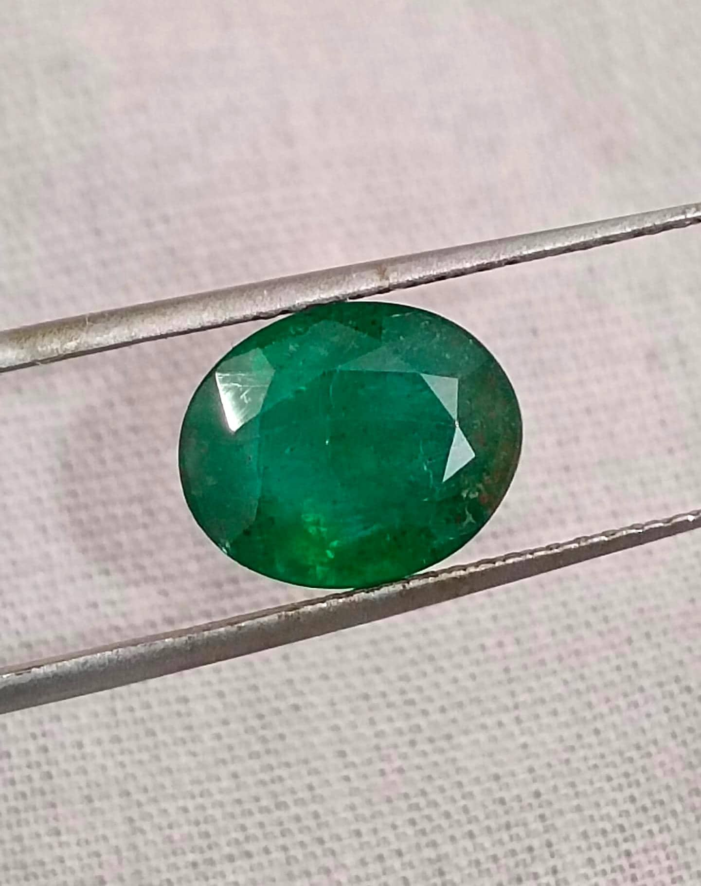 2.86ct Dark Green Zambian Emerald , 100% Natural Earth Mined Gemstone