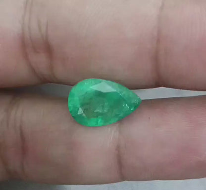 4.79ct Colombian Emerald, 100% Natural Earth Mined Gemstone