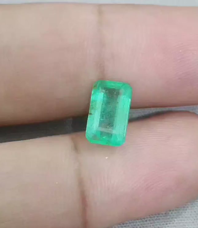 Zambian Emerald 2.63ct Medium Light Green Octagon Cut Loose Gemstone