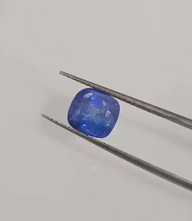 GSI Certified 2.25ct Royal Blue Ceylon Sapphire, Natural Gemstone