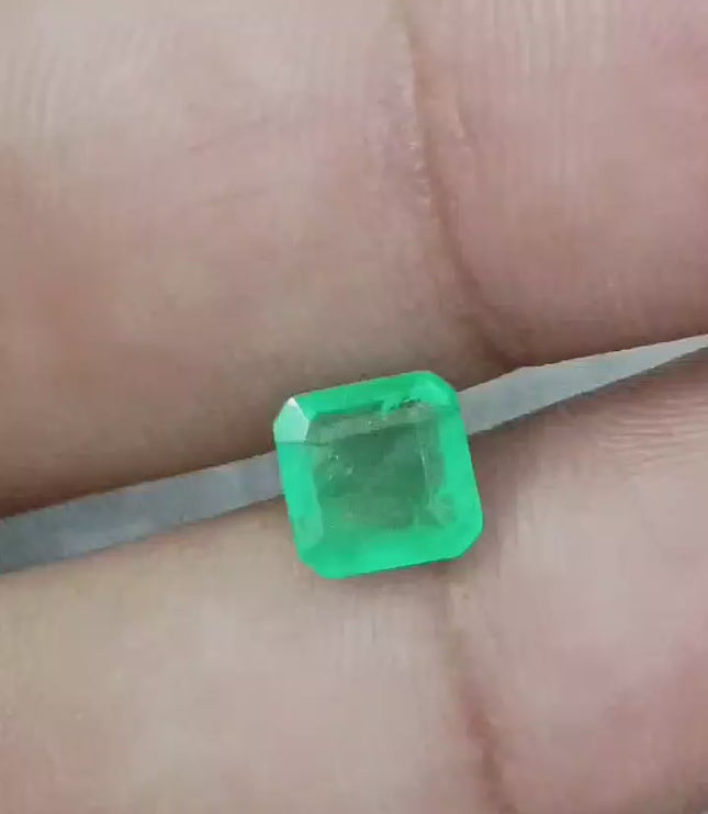 1.51ct Colombian Emerald, Natural Earth Mined Gemstone.
