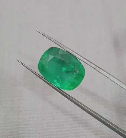 GSI Certified 5.49ct Alpine Green Emerald, Natural Gemstone