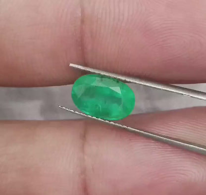 GSI Certified 2.16ct Medium Green Zambian Emerald, 100% Natural Gemstone