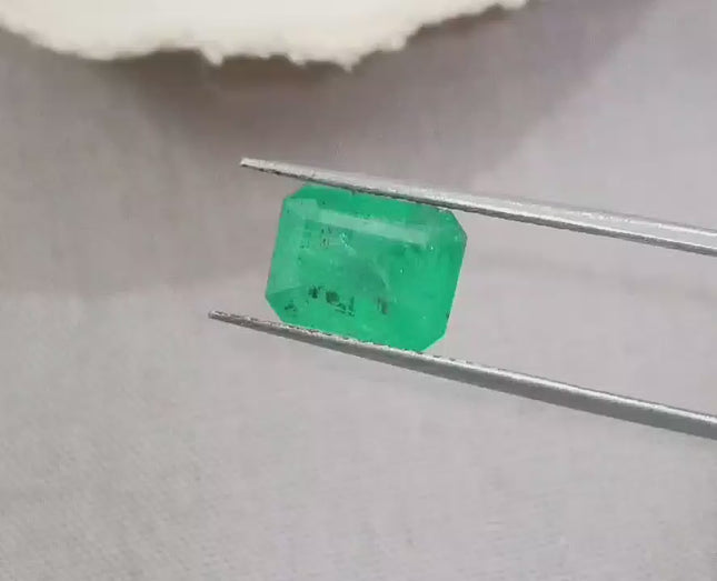 GSI Certified 3.06ct Zambian Emerald, Natural Earth Mined Gemstone