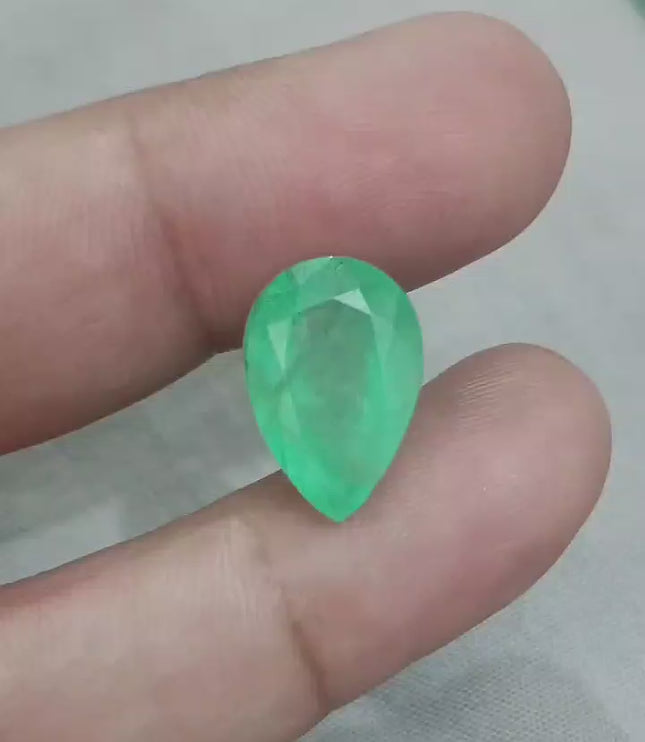 9.99ct Colombian Emerald, 100% Natural Gemstone