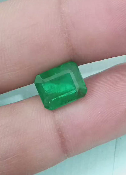 GSI Certified 4.25ct Vivid Deep Green Emerald, Natural Earth Mined Gemstone