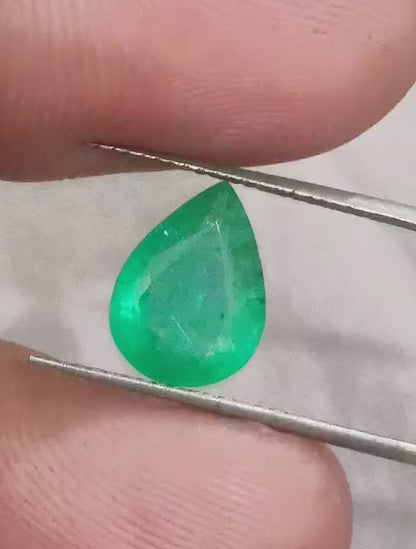 GSI Certified 2.55ct Medium Green Zambian Emerald, 100% Natural Earth Mined Gemstone