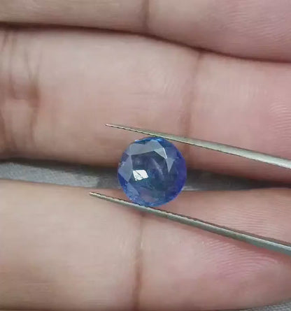 GSI Certified 2.51ct Royal Blue Ceylon Sapphire, 100% Natural Earth Mined Gemstone