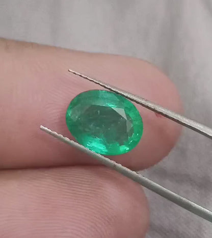 GSI Certified 2.31ct Vivid Medium Green Zambian Emerald, 100% Natural Gemstone