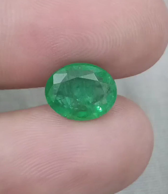 3.19ct Vivid Green Natural Emerald