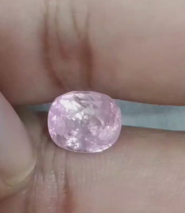 5.73ct Certified Padparadscha Sapphire , 100% Natural Untreated Gem.