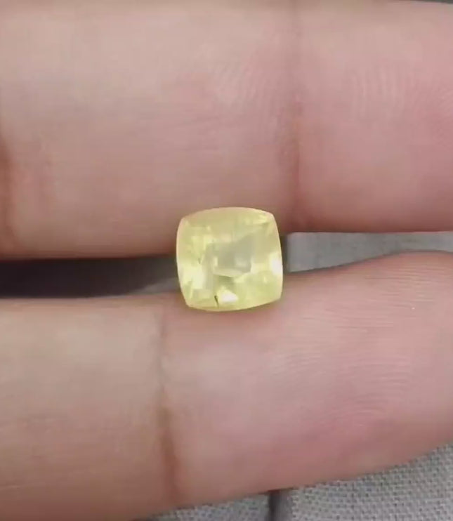 Certified 3.85ct Untreated Vivid Yellow Sapphire Stone