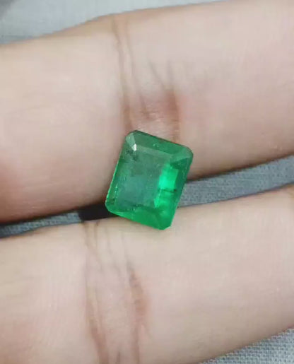 3.33ct Top Golden Green Swat Emerald, 100% Natural Gemstone