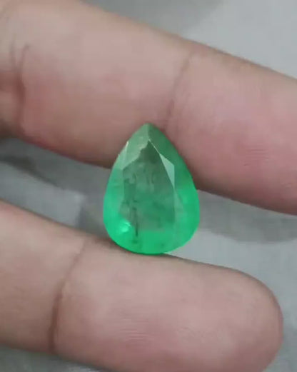 8.60ct Velvet Green Zambian Emerald, 100% Natural Gemstone