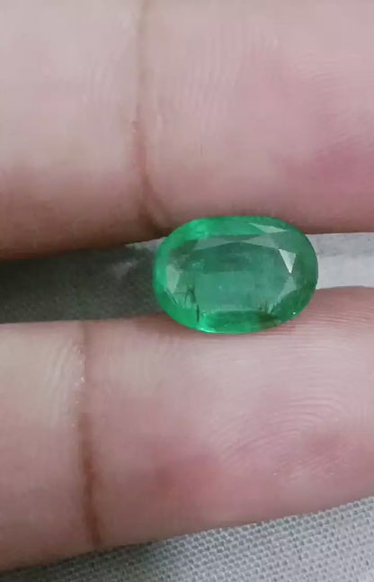 2.94ct Medium Deep Glass Green Swat Emerald, 100% Natural Earth Mined Gemstone