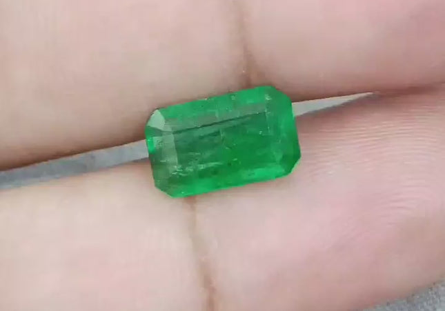 3.55ct Deep Vivid Swat Emerald, 100% Natural Earth Mined Gemstone