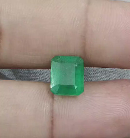 GSI Certified 4.17ct Velvet Green Emerald Natural Earth Mined Gemstone