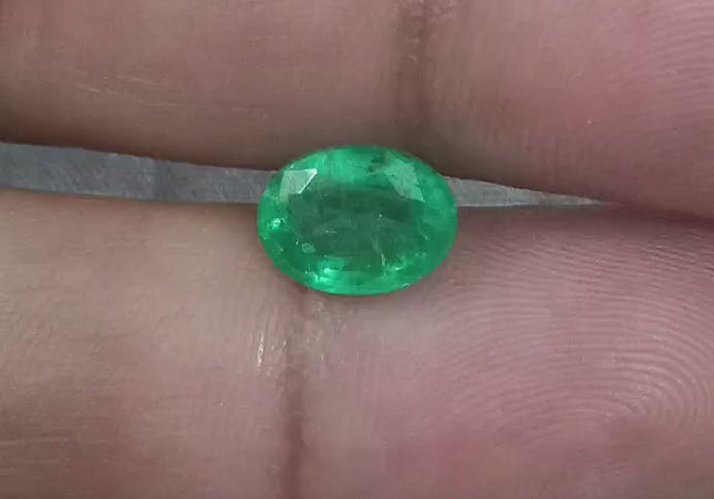 2.62ct Vivid Green Zambian emerald GSI Certified