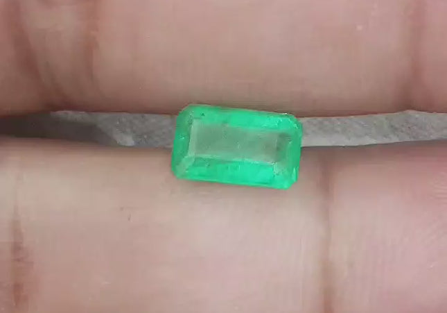 1.50ct Colombian Emerald, Natural Earth Mined Gemstone